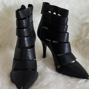 Vince Camuto Geena Heel